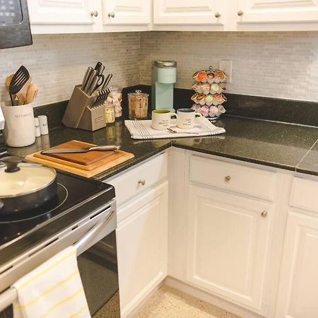 Charming Home, Minutes From The Beach Vero Beach Exterior foto